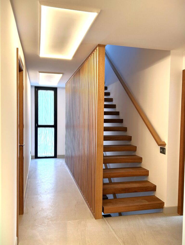 Escalera principal